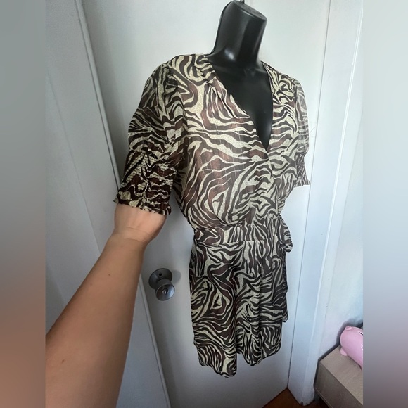 Walter Baker womens Brandi puff sleeve mini wrap dress animal print sz L - Picture 5 of 14